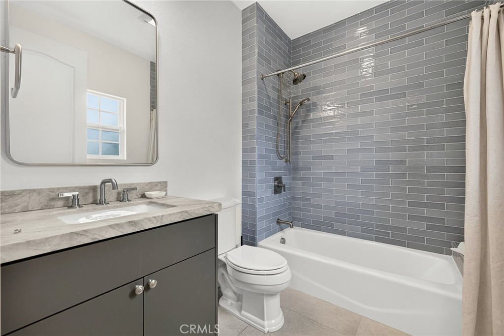 515 N Crescent Heights Property Photo 29