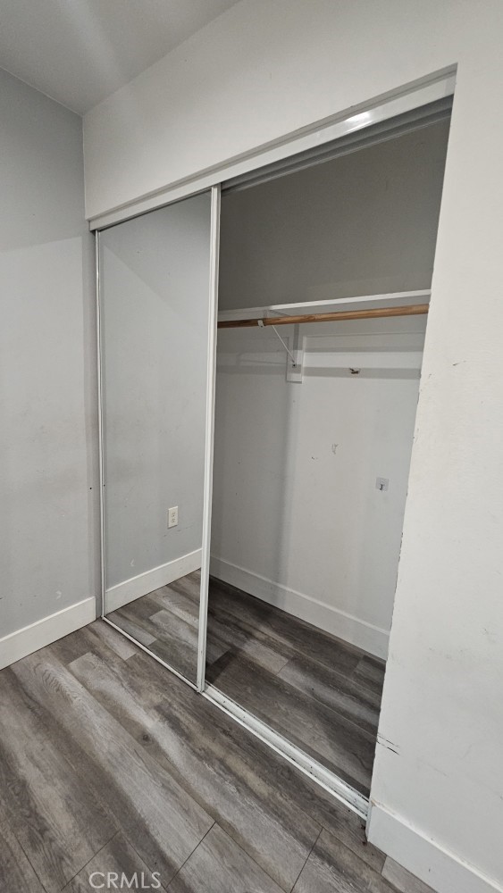 234 E 27th Property Photo 12