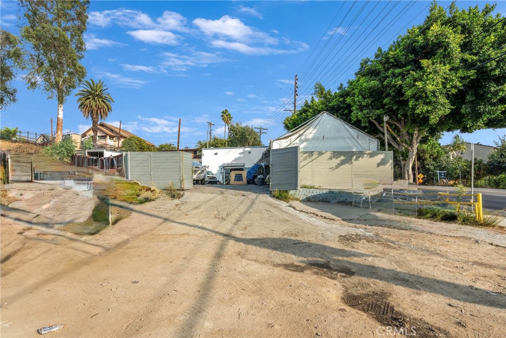 1203 E Cesar E Chavez Property Photo 3