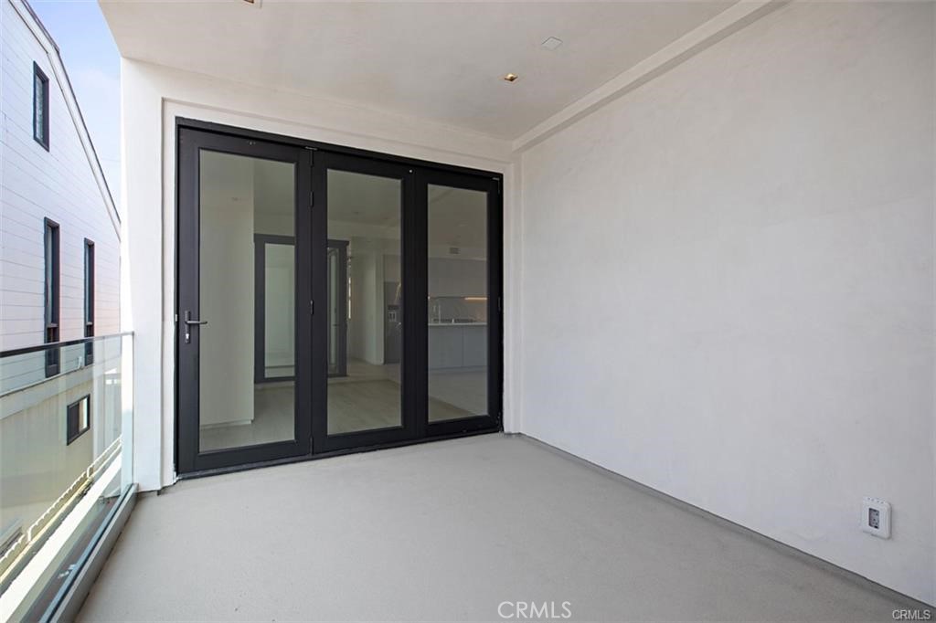 423 Orchid Ave 1/2 Property Photo 12