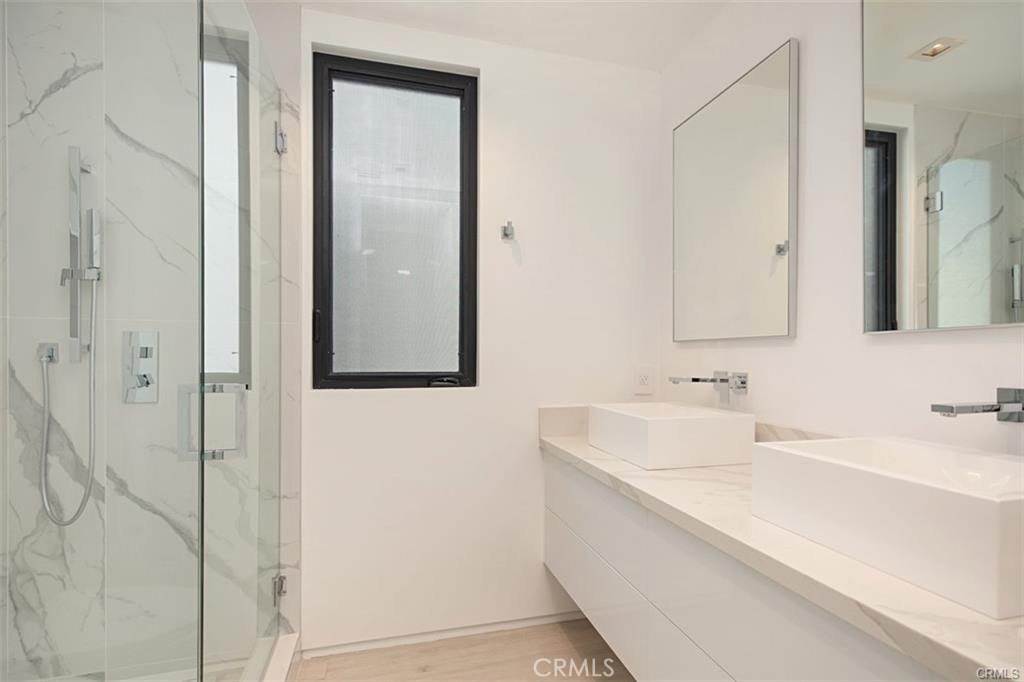 423 Orchid Ave 1/2 Property Photo 14