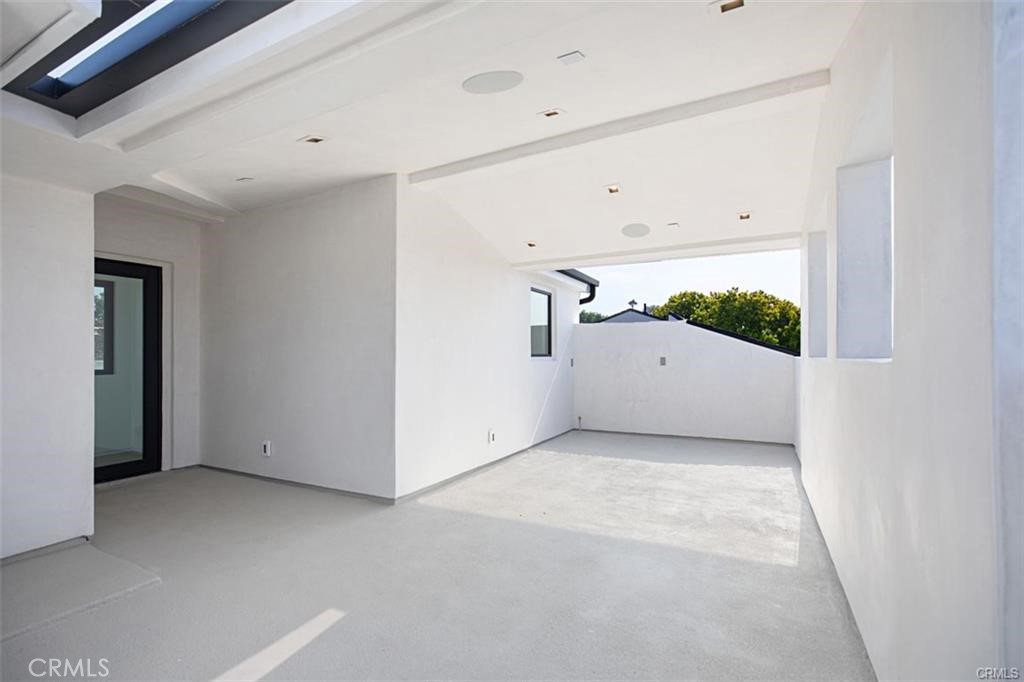 423 Orchid Ave 1/2 Property Photo 25