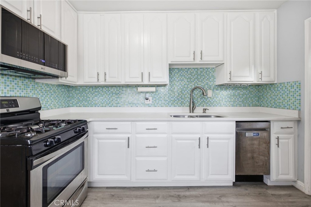 6146 Ibbetson Property Photo 10