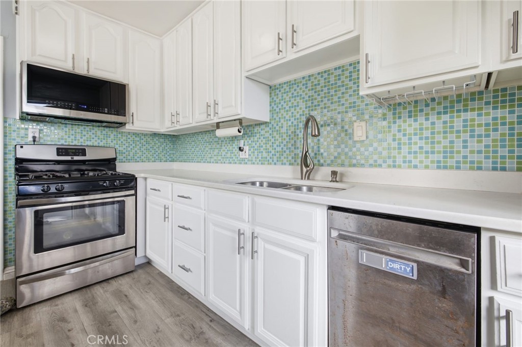 6146 Ibbetson Property Photo 12