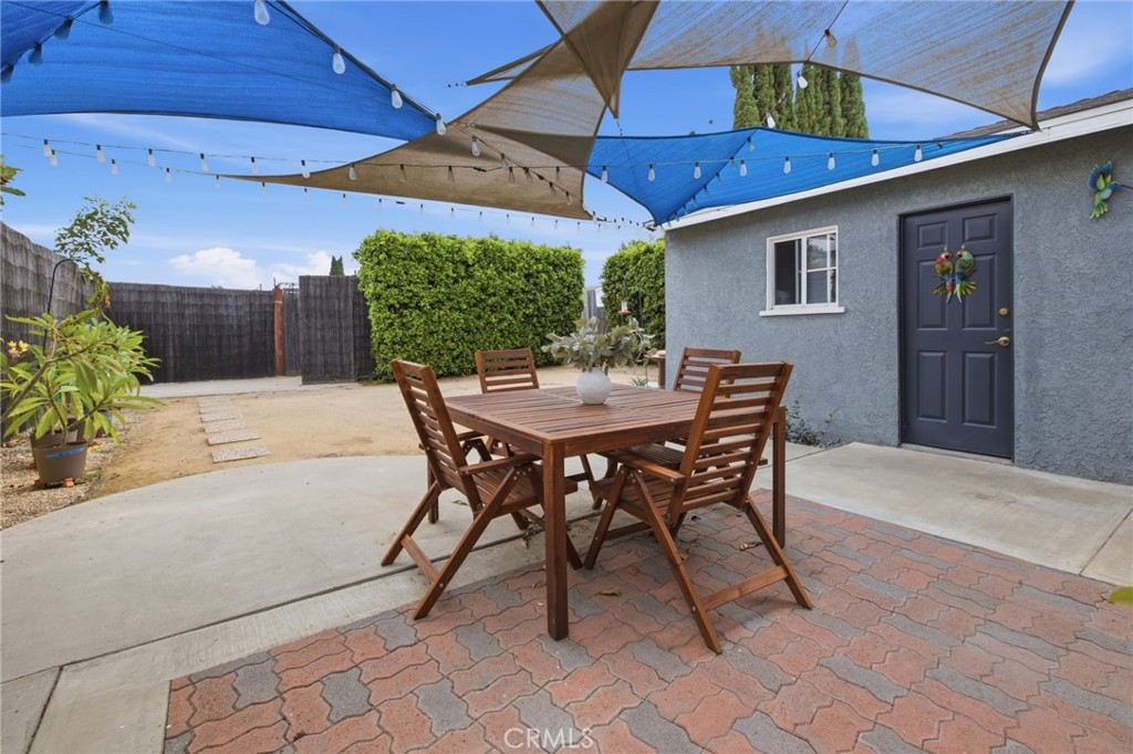 6146 Ibbetson Property Photo 24