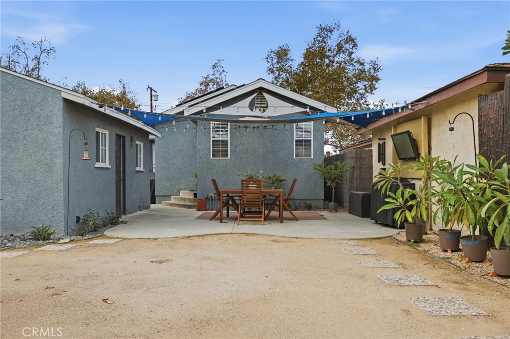 6146 Ibbetson Property Photo 25