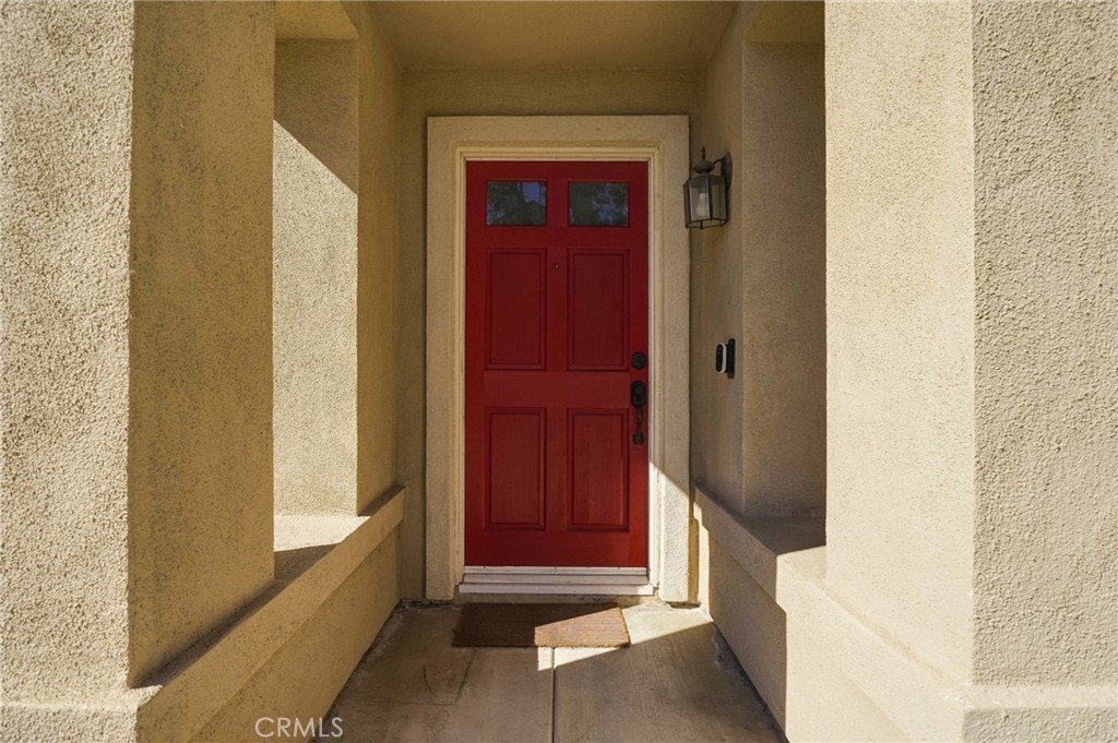 781 Roscoe Street Property Photo 2