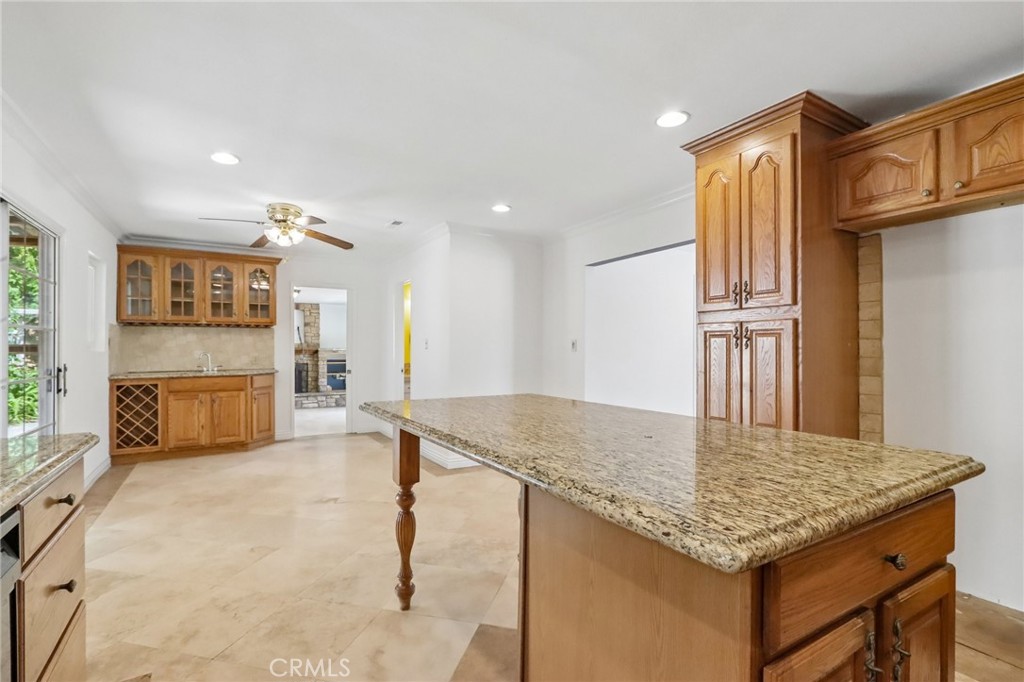 12312 Newport Property Photo 8