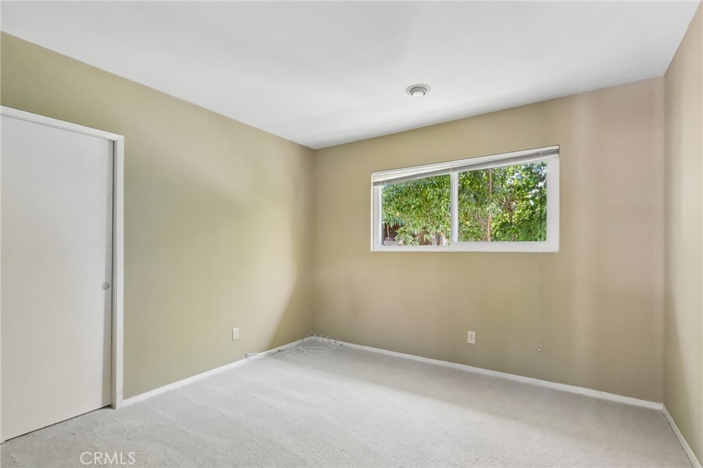 12312 Newport Property Photo 17