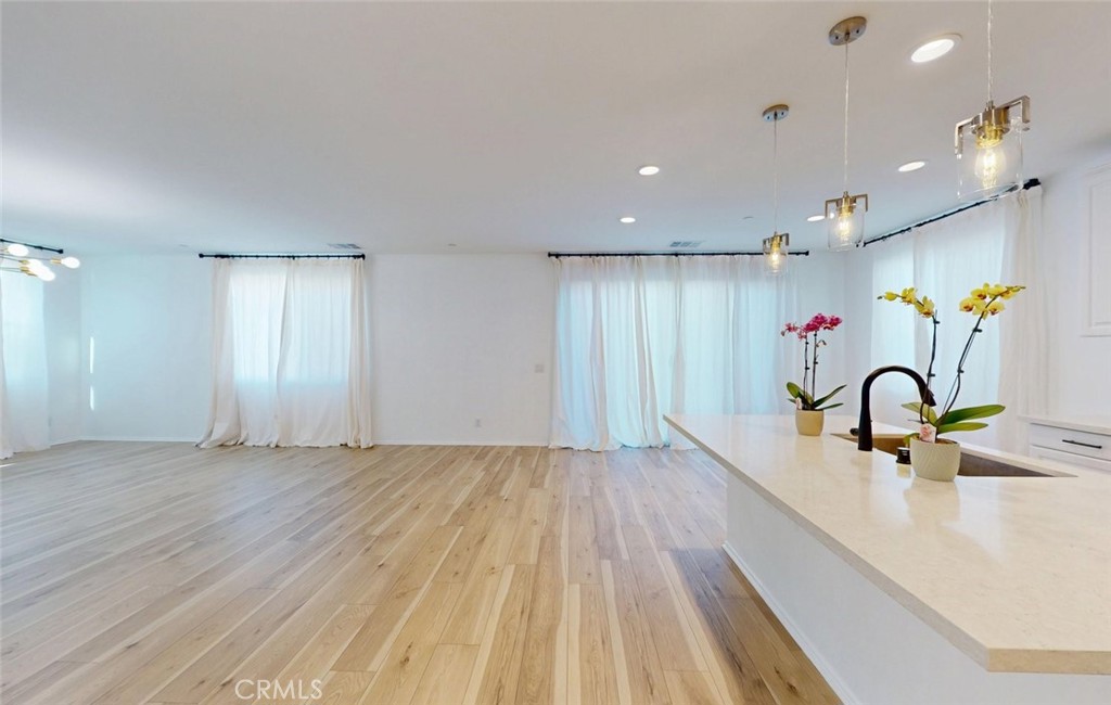 340 Lilly Street Property Photo 6