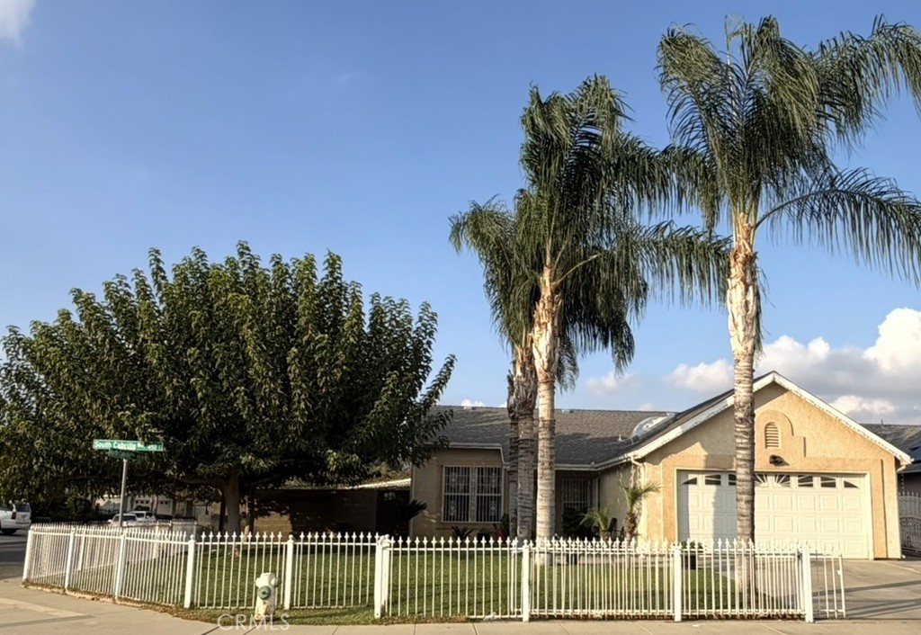 461 S Cabrillo Property Photo 1