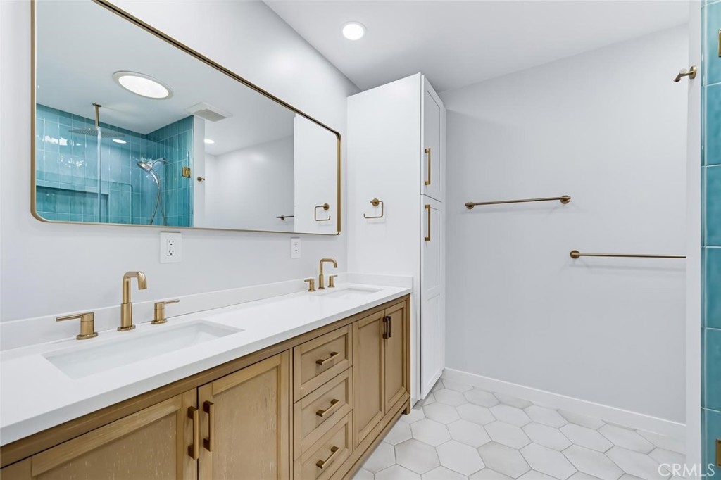 2284 Radnor Property Photo 40
