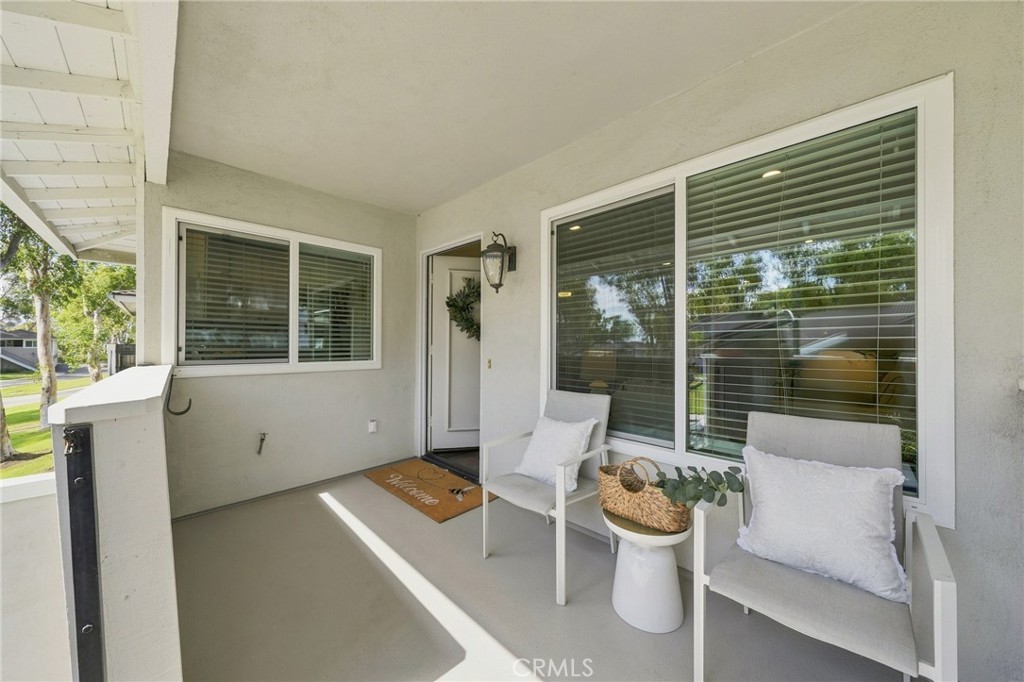 2536 Coventry Property Photo 2