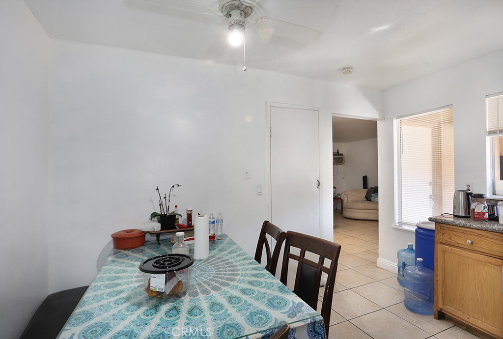1272 E Mcfadden Property Photo 6