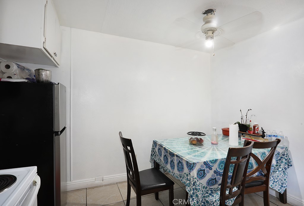 1272 E Mcfadden Property Photo 7