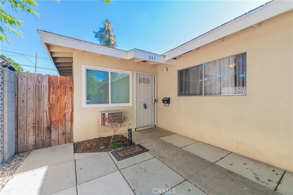 347 S Clark Street Property Photo 1
