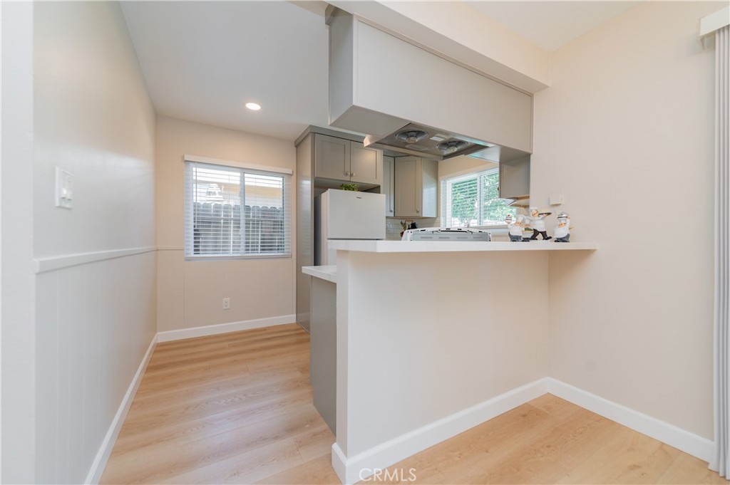 347 S Clark Street Property Photo 11