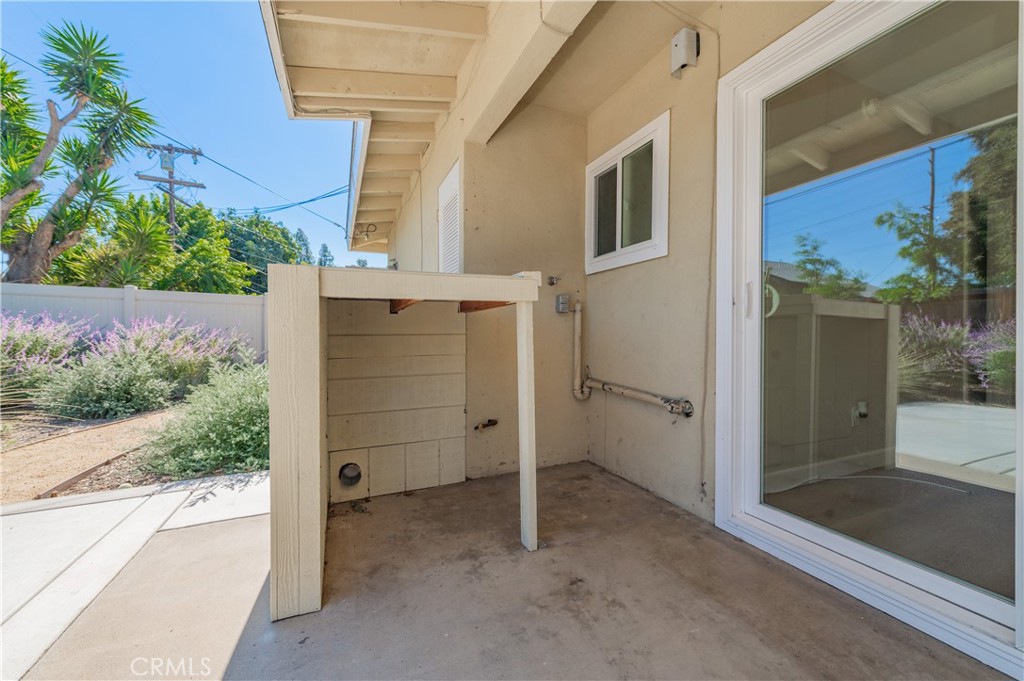 347 S Clark Street Property Photo 18