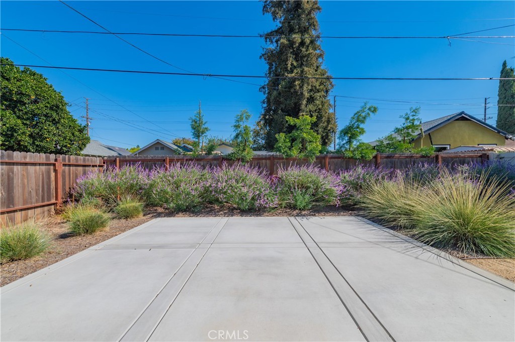347 S Clark Street Property Photo 20