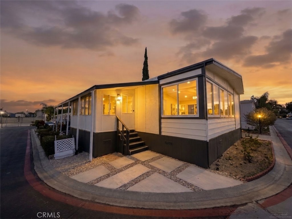 185 Fourth Property Photo 1
