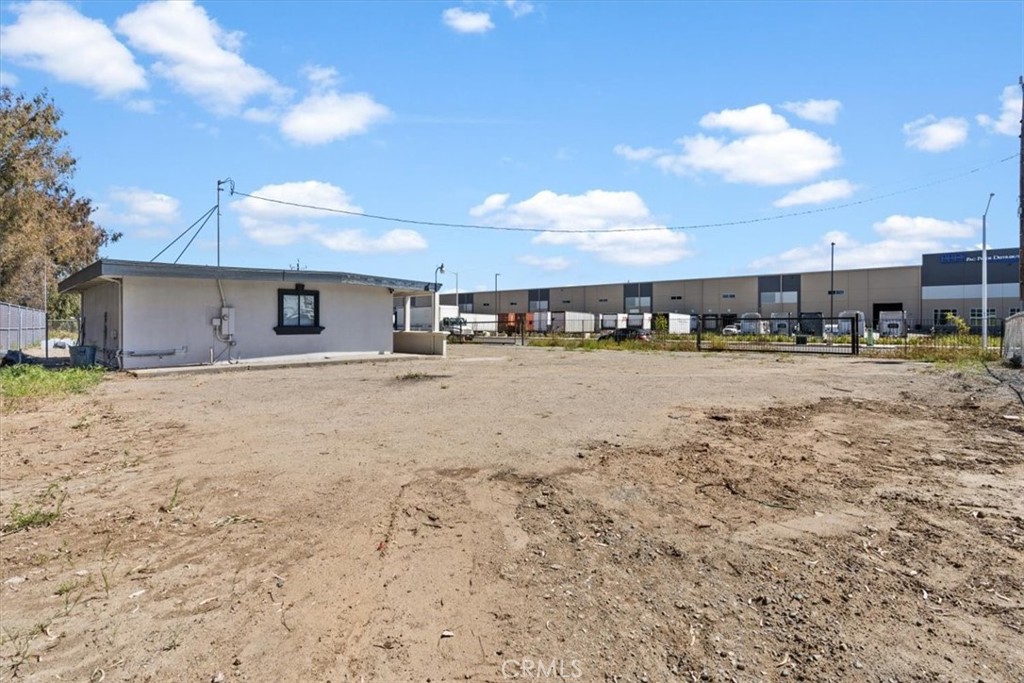 6113 Bridgehead Road Property Photo 3