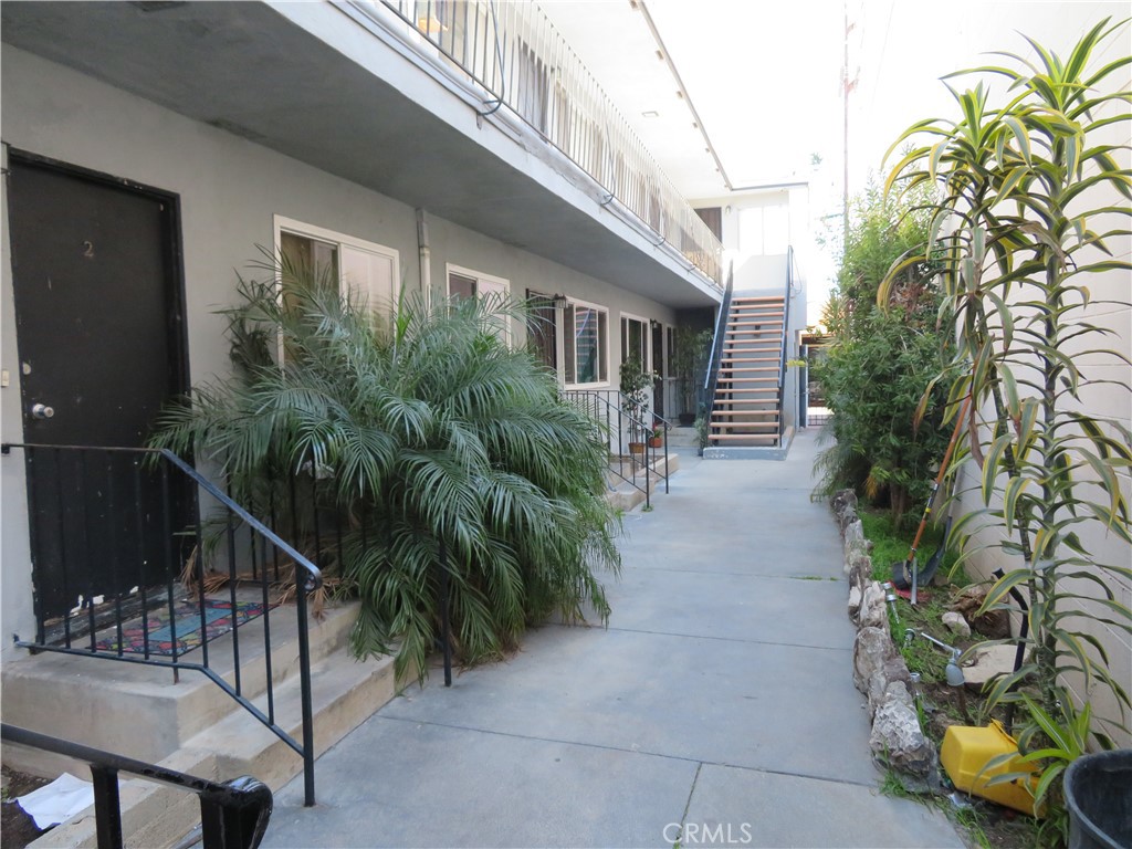 1547 Euclid Street Property Photo 3
