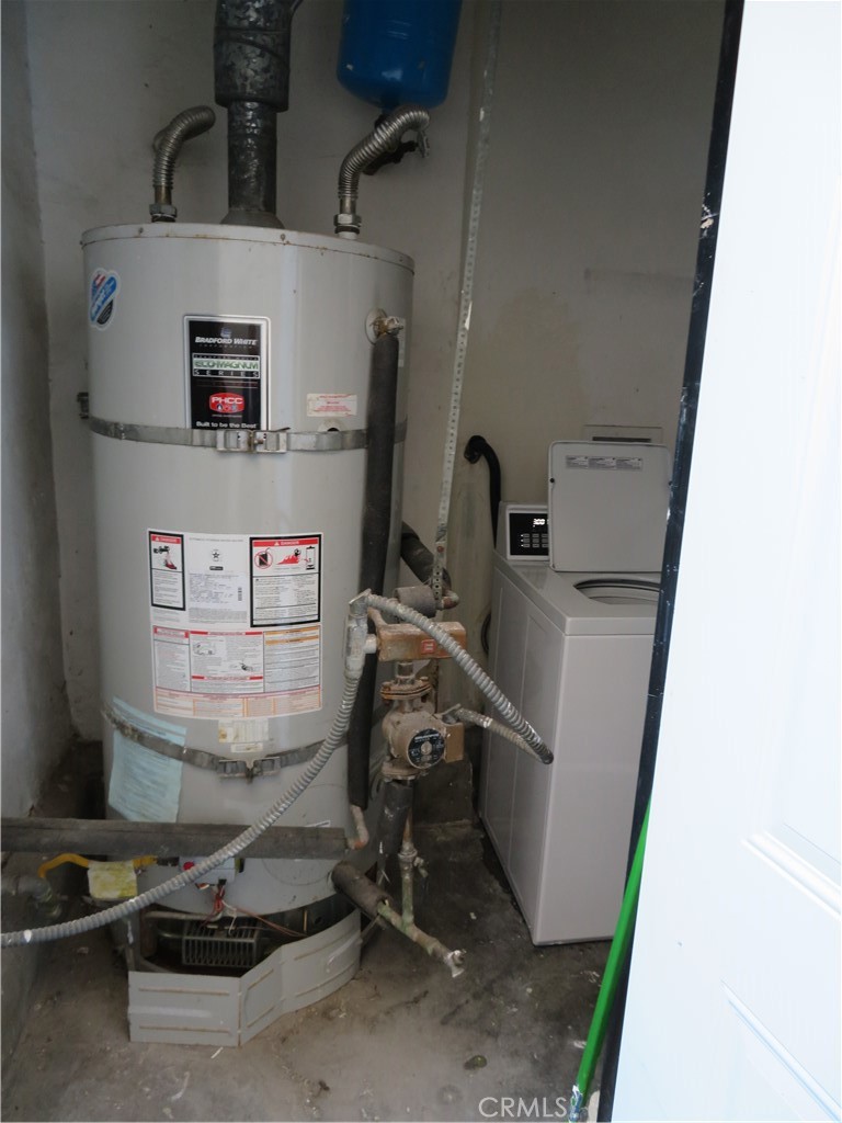 1547 Euclid Street Property Photo 7