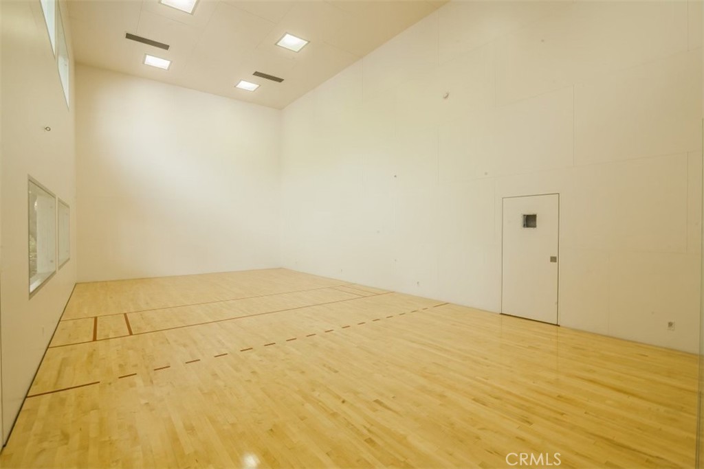 4305 N Sunflower Avenue Property Photo 5