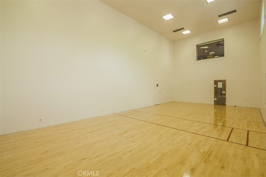 4305 N Sunflower Avenue Property Photo 18