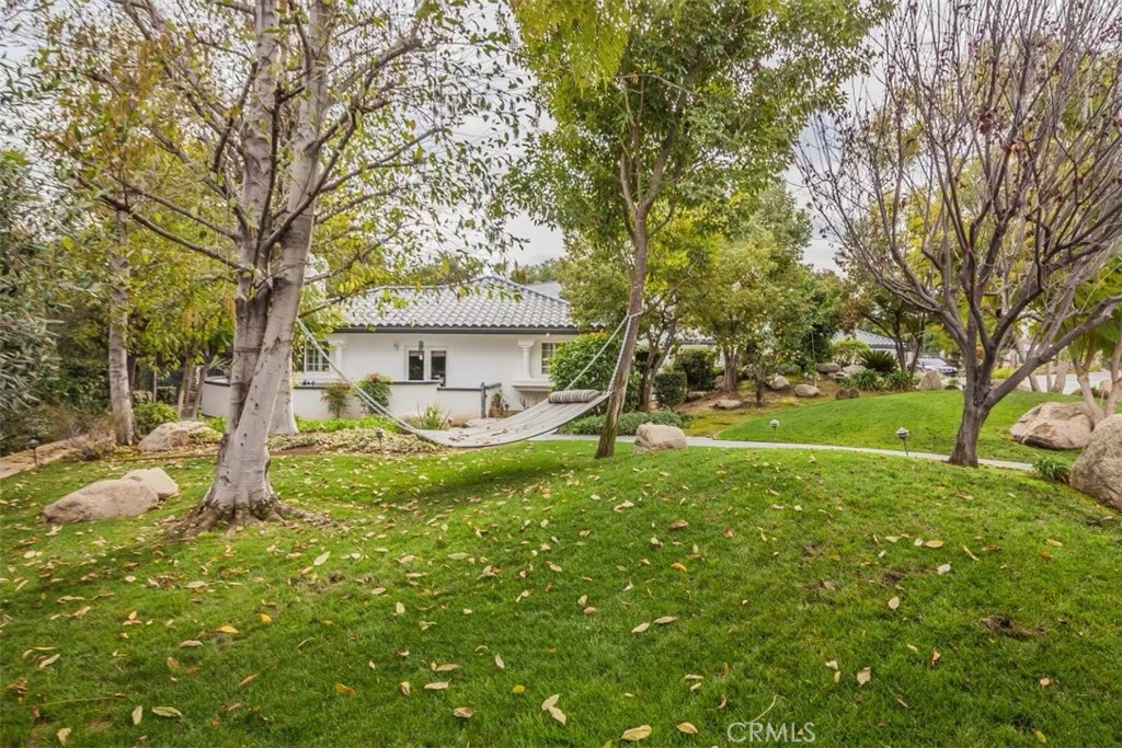 4305 N Sunflower Avenue Property Photo 46