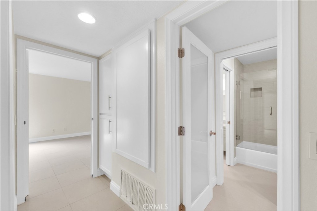 260 Cagney Lane 105 Property Photo 25