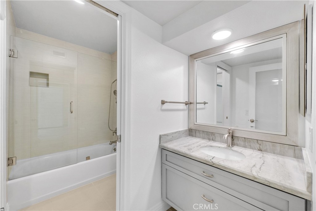260 Cagney Lane 105 Property Photo 26