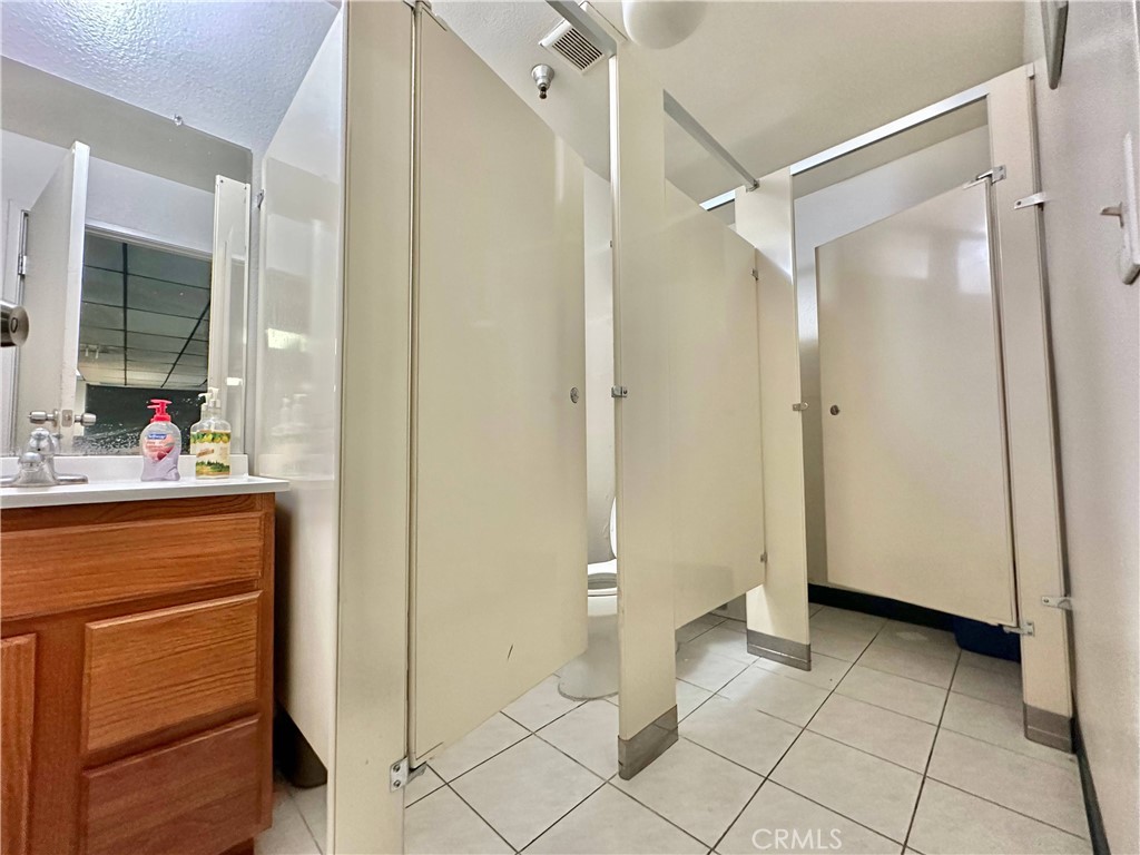 6925 Aragon Circle 1-6 Property Photo 25