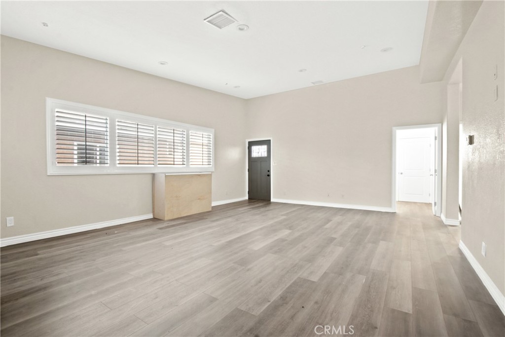 4704 E Compton Boulevard Property Photo 6