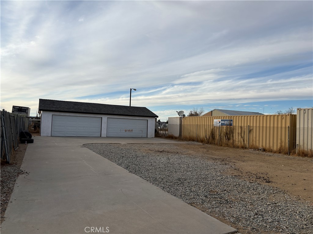42713 2nd E Street E Property Photo 11