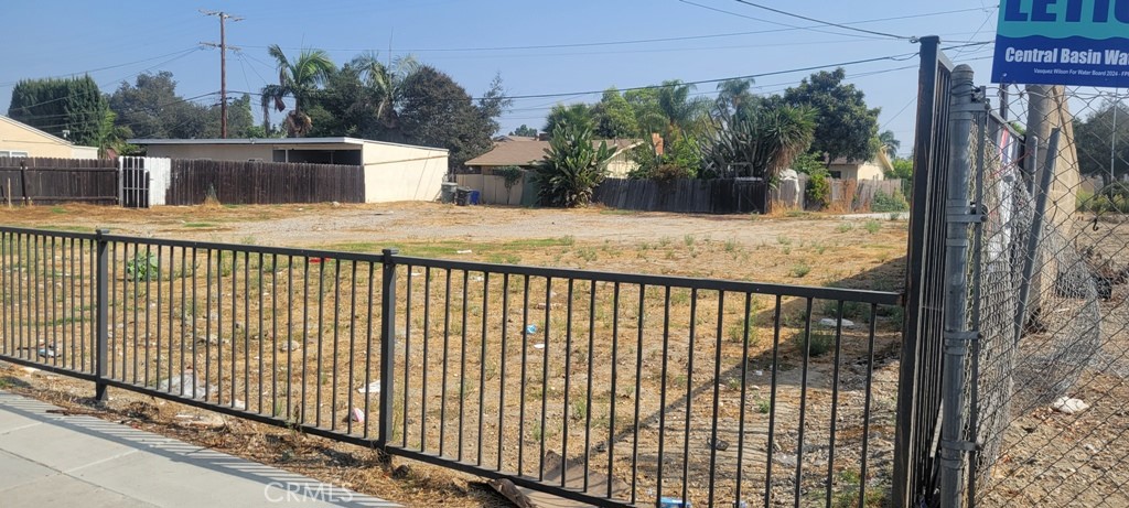 13724 Garfield Avenue Property Photo 2