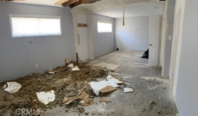 20715 Stoddard Wells Road Property Photo 5