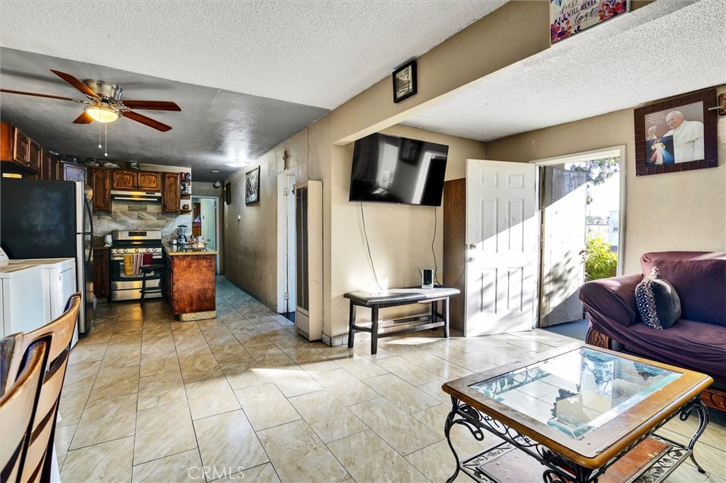 3365 Santa Fe Avenue 88 Property Photo 12