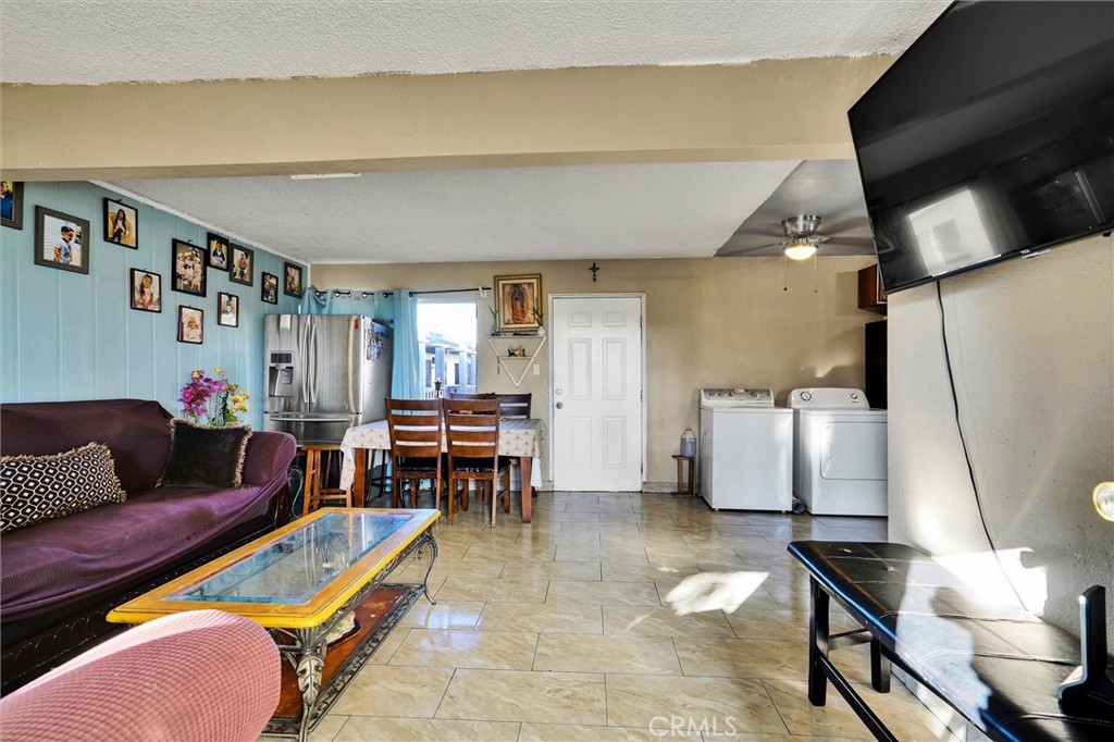 3365 Santa Fe Avenue 88 Property Photo 14