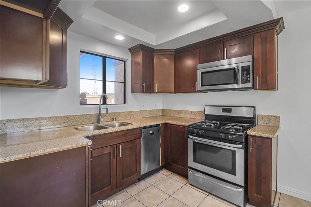 8810 Cedar Street Property Photo 10