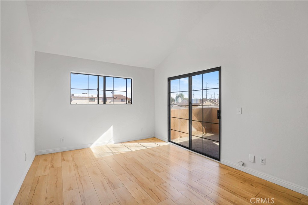 8810 Cedar Street Property Photo 22