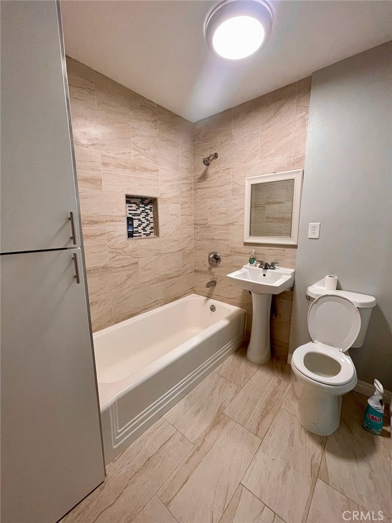 2108 S Marvin Avenue Property Photo 10