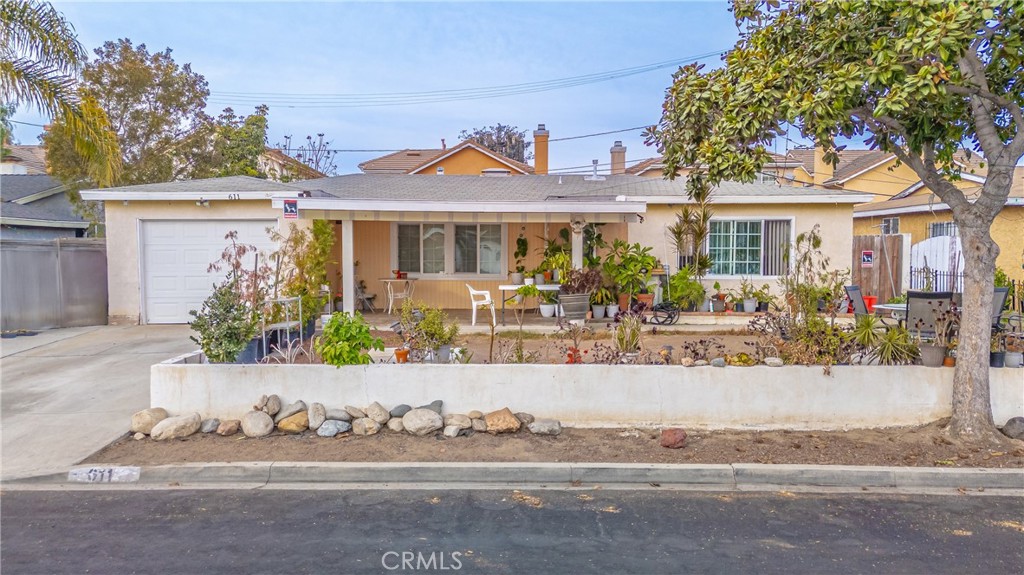 611 W 230th Street Property Photo