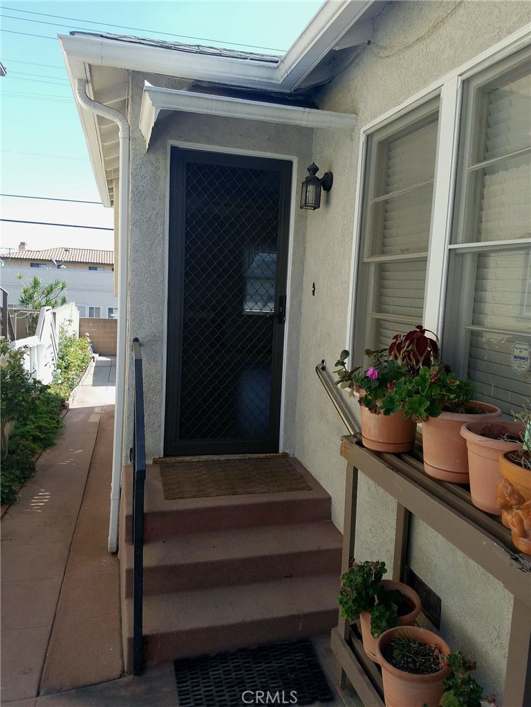 1210 S Leland Street Property Photo 11