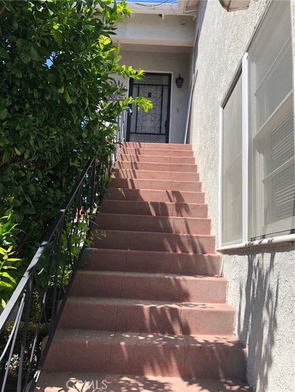 1210 S Leland Street Property Photo 27