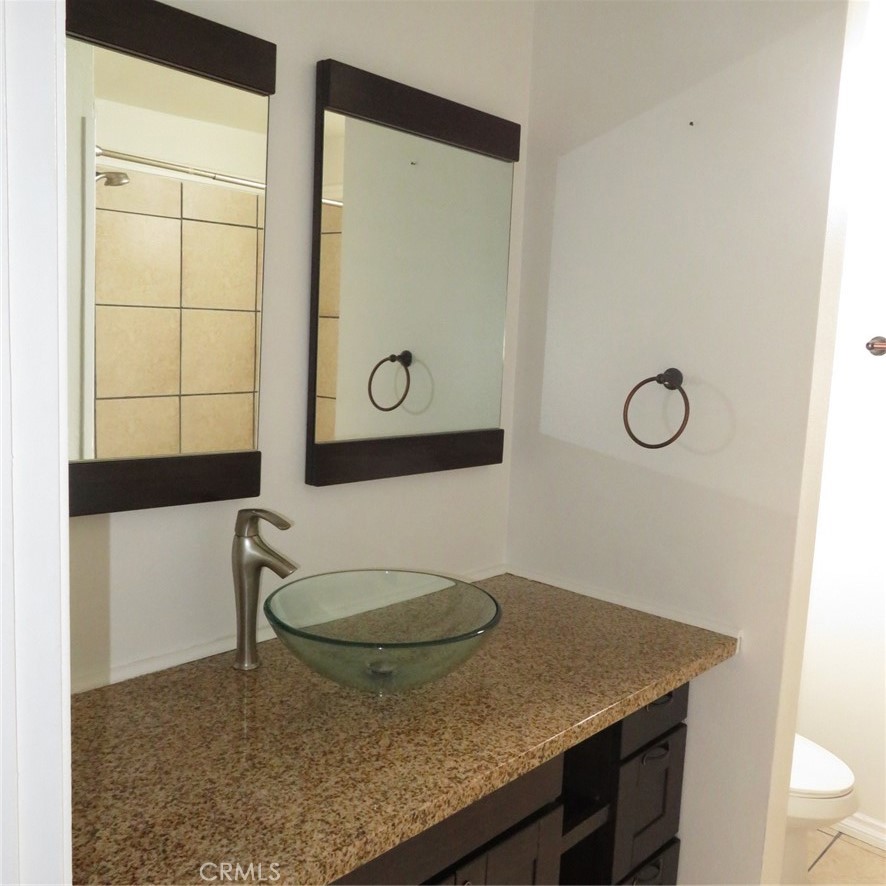 545 Chestnut Avenue 304 Property Photo 27