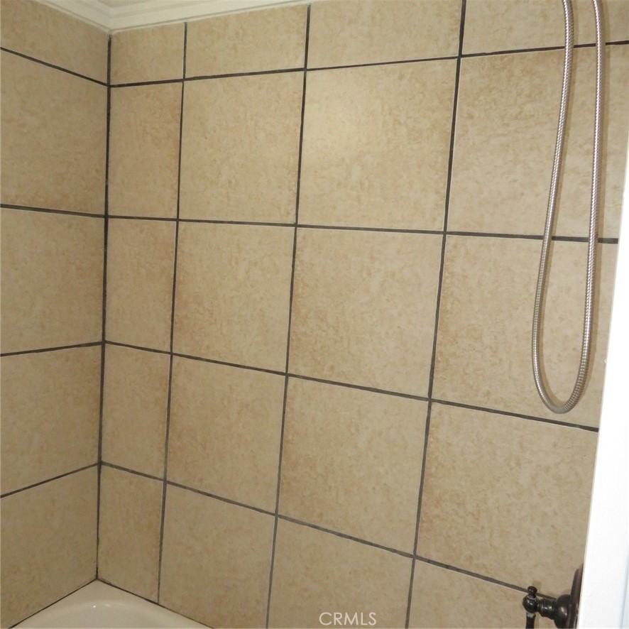 545 Chestnut Avenue 304 Property Photo 29