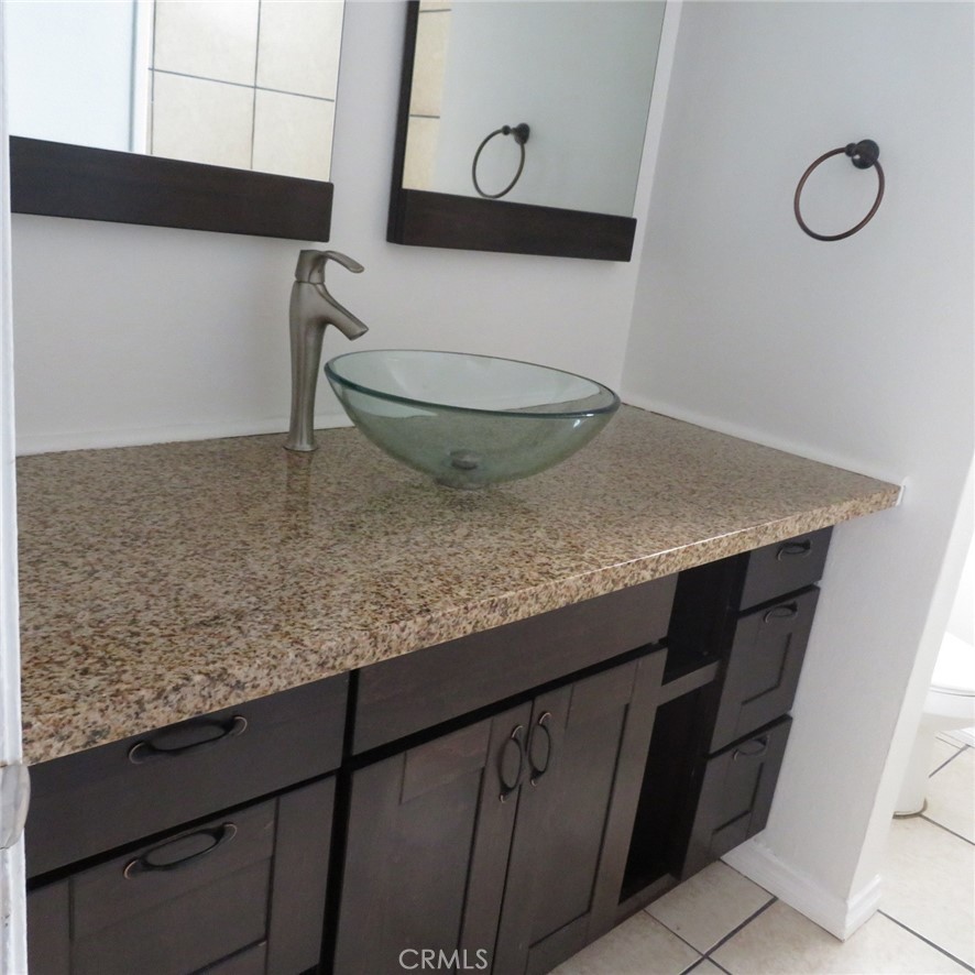 545 Chestnut Avenue 304 Property Photo 32