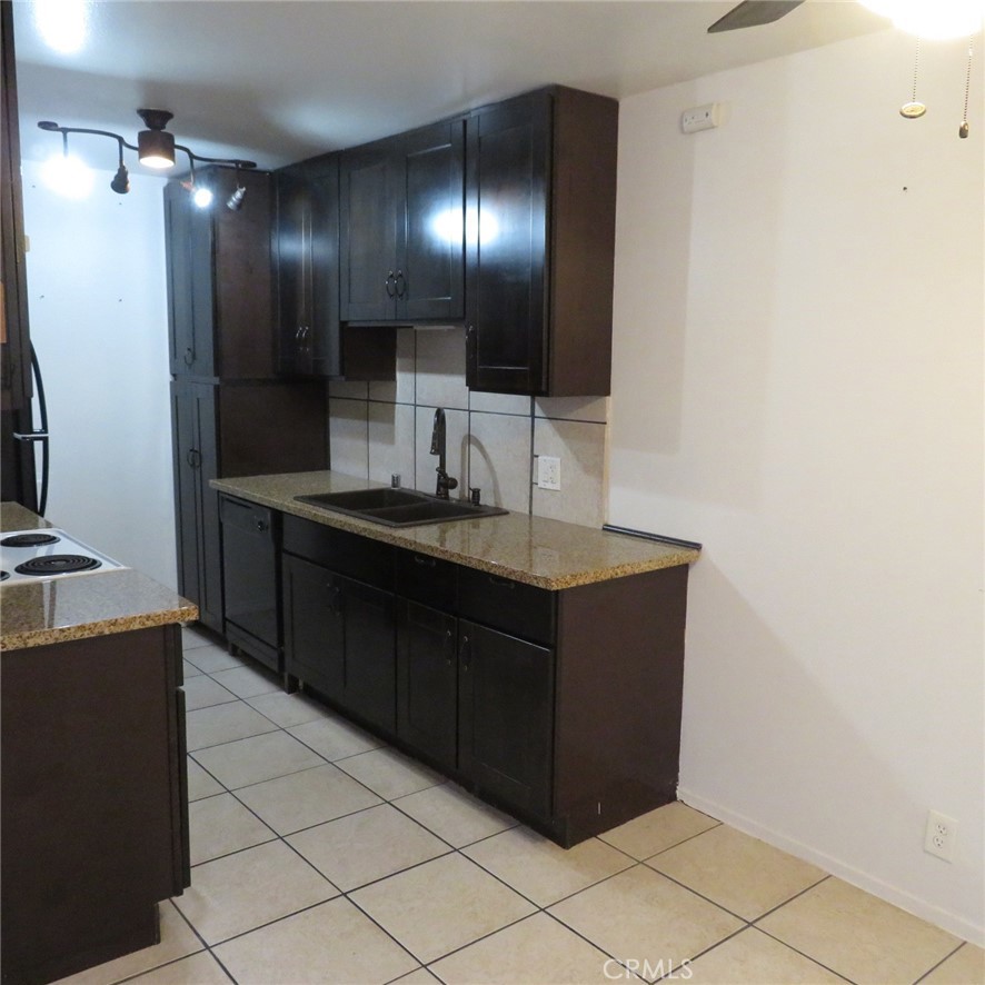 545 Chestnut Avenue 304 Property Photo 34