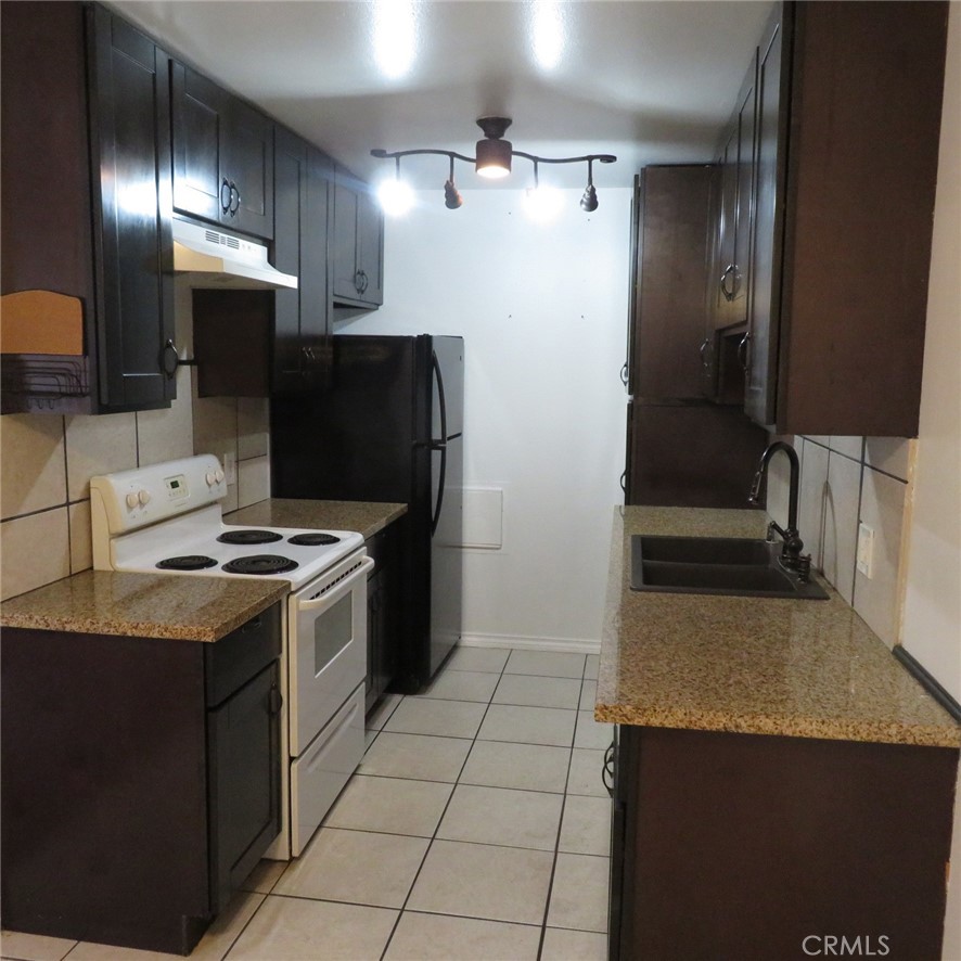 545 Chestnut Avenue 304 Property Photo 35